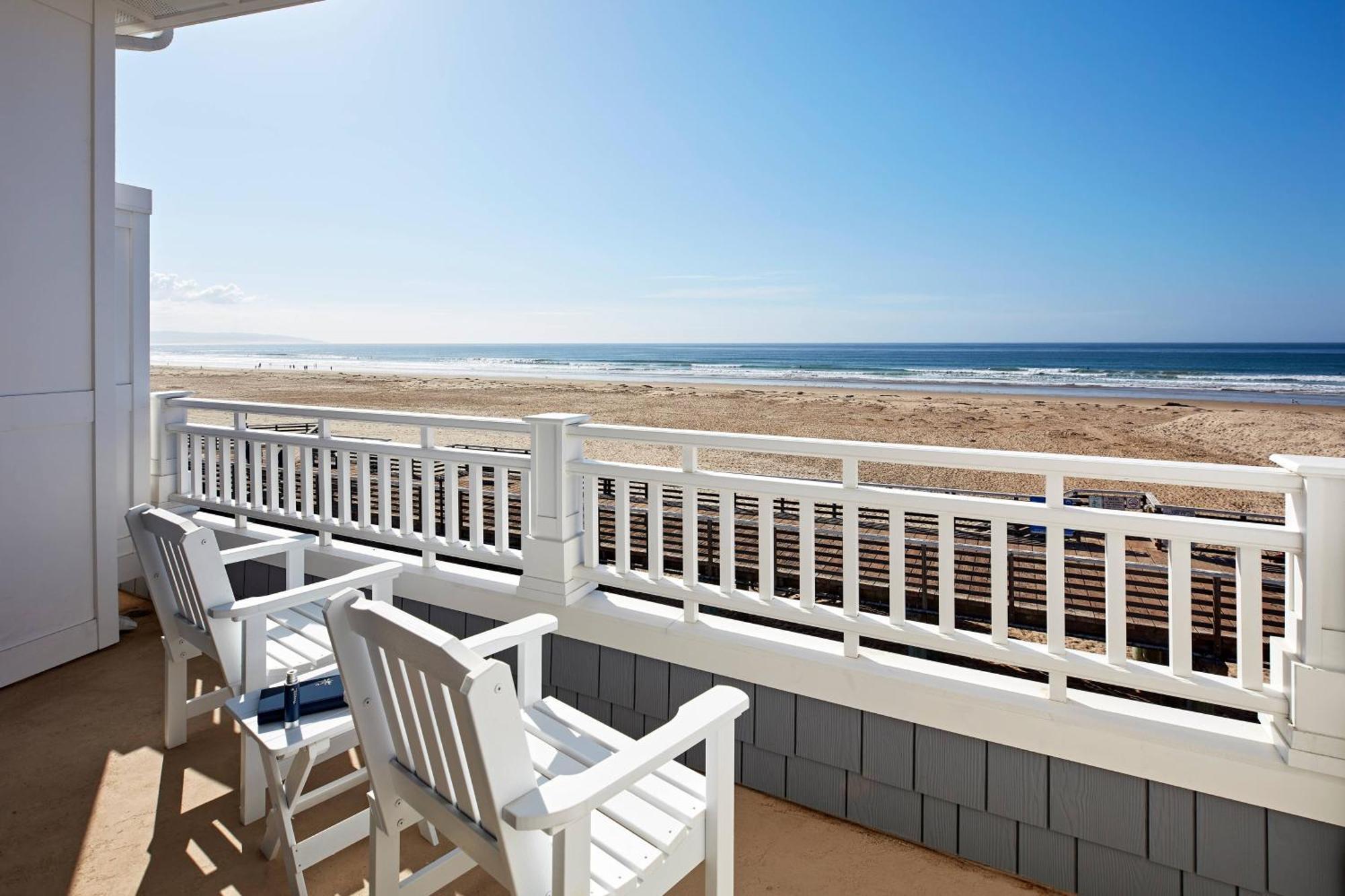 Ocean View Guest room 2 Queen Balcony